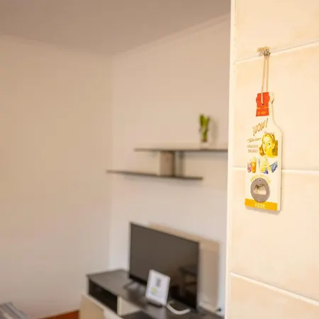 Apartment Amolan Vv Airport